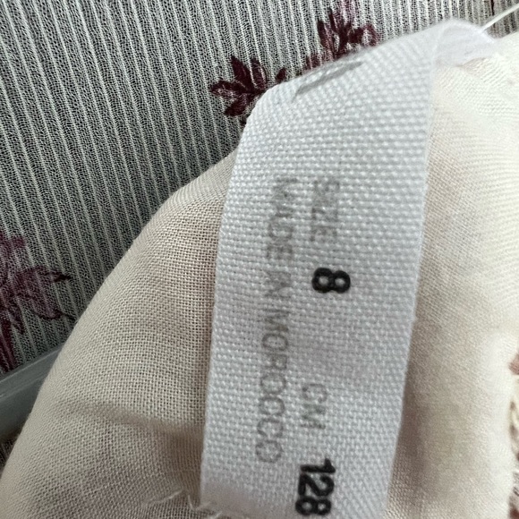 Sweet, floral spring dress by Zara, size 8 - Picture 3 of 3